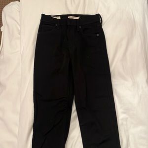 Women black Levi jeans